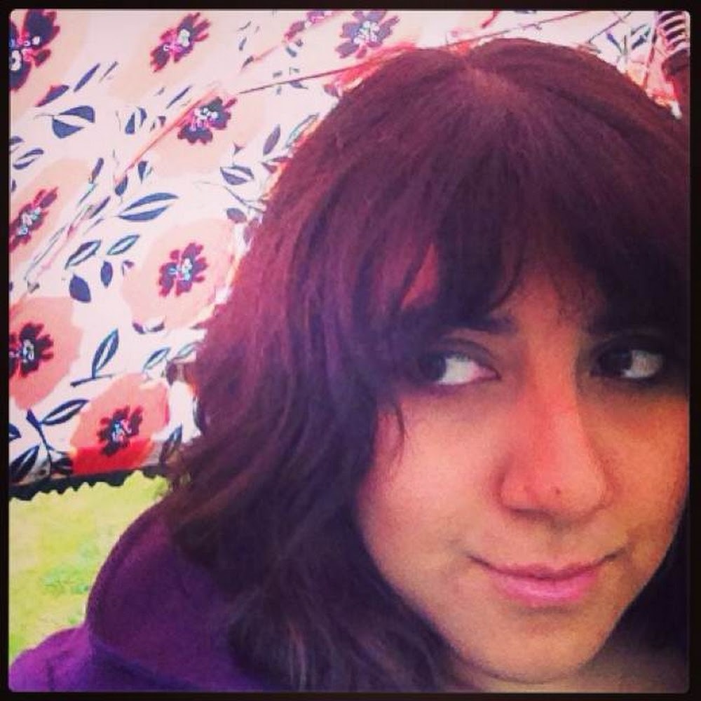 Meet your Posher, Crystal